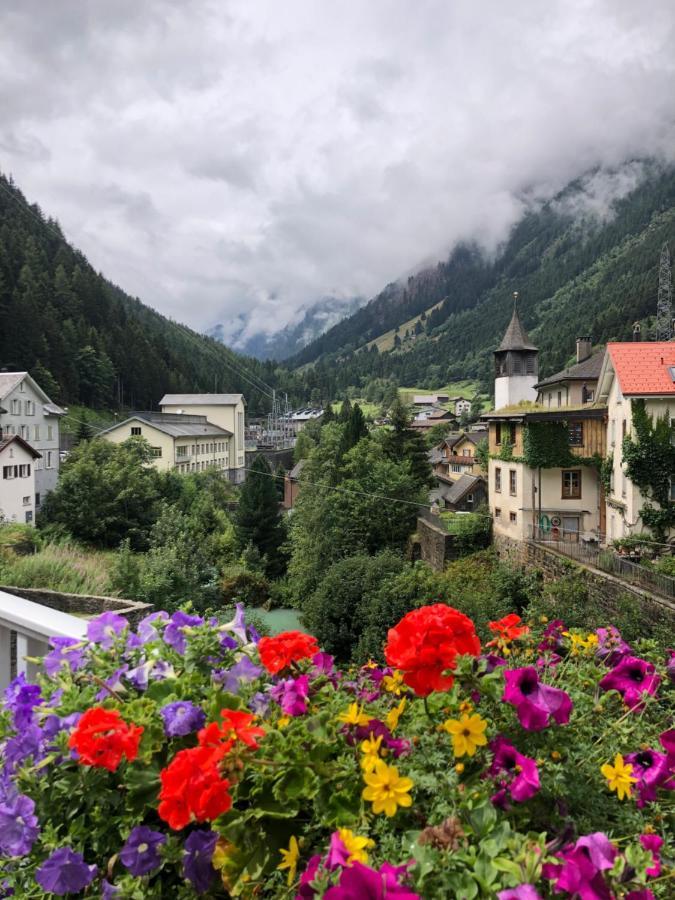 Alpine Haus Göschenen Exterior foto