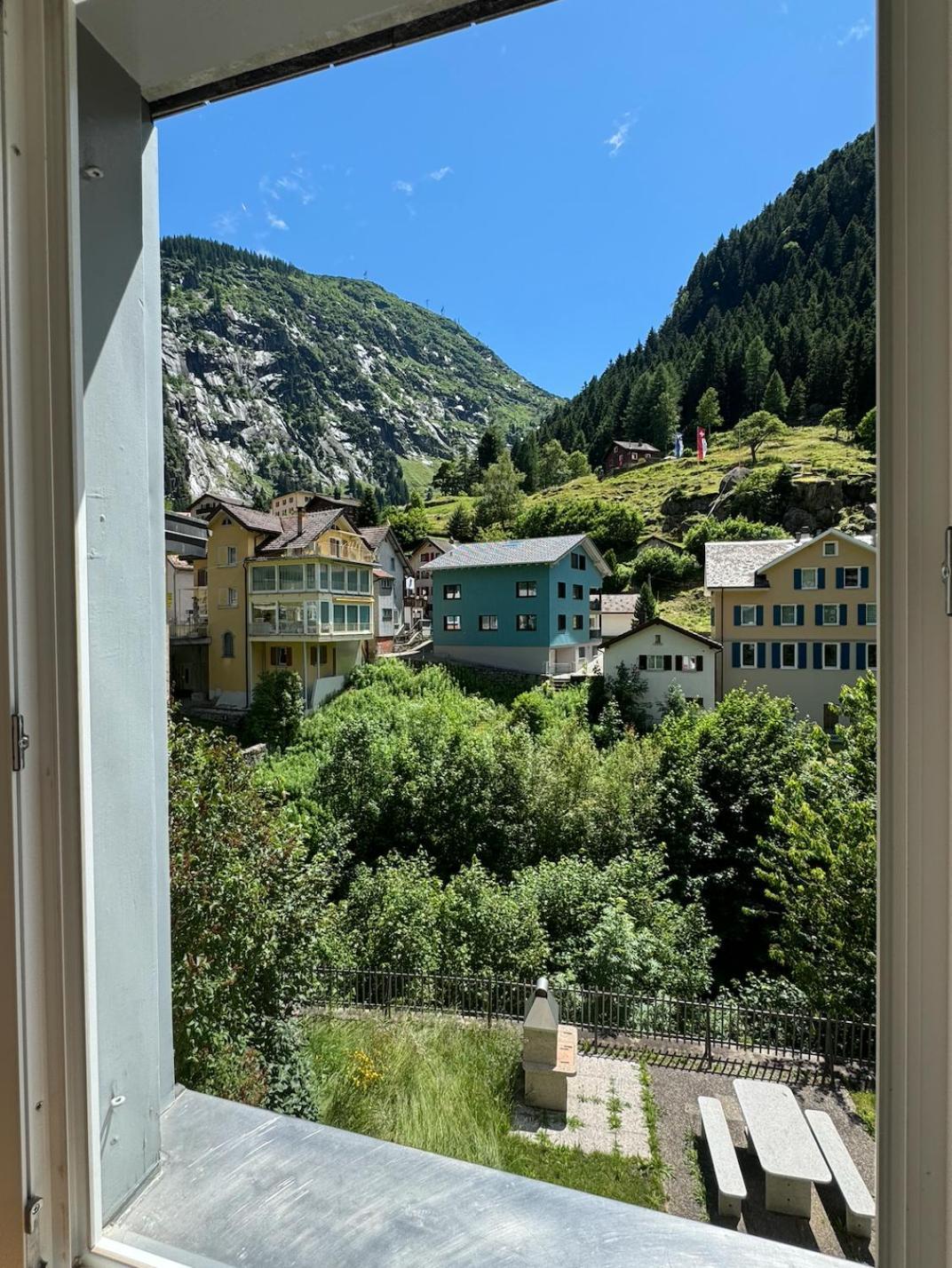 Alpine Haus Göschenen Exterior foto